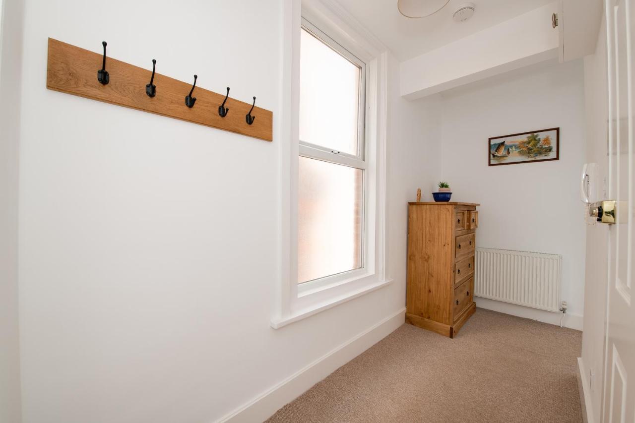 Bright 2 Bedroom In Southsea. 8 Min Walk To Seafront Portsmouth Exterior foto